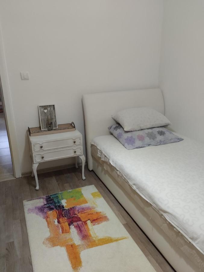 Apartman All Seasons Hotonj Exterior photo
