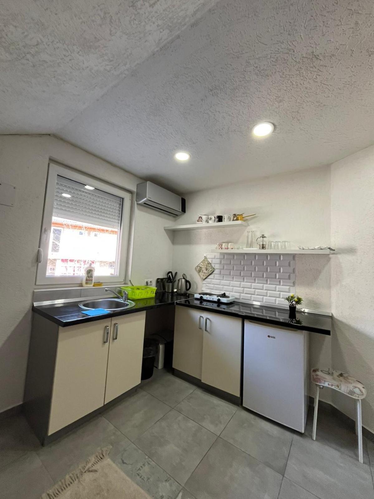 Apartman All Seasons Hotonj Exterior photo